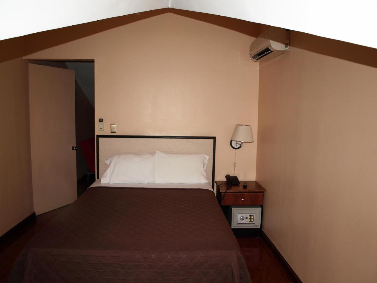 Hotel The Palm House Inn Сан-Хосе Экстерьер фото